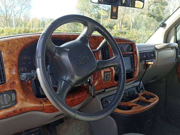 2000 Chevrolet Express I, чёрный, 1230000 рублей - вид 21