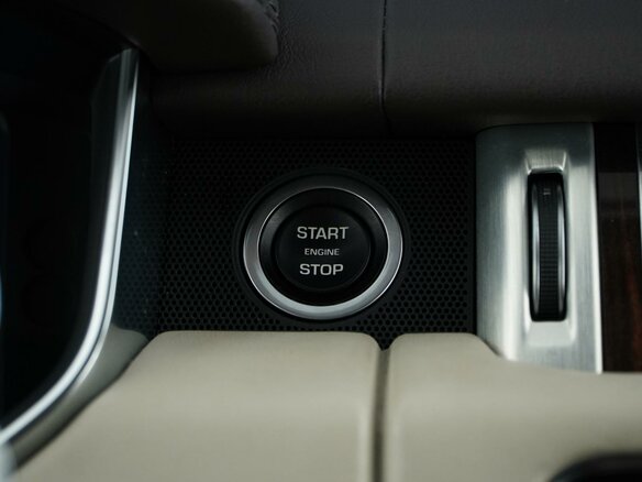 2016 Land Rover Range Rover IV, серый, 4199046 рублей - вид 20