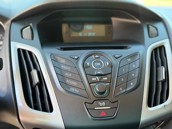 2012 Ford Focus III, серебристый, 830000 рублей - вид 12
