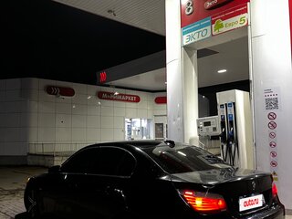 2008 BMW 5 серии 520i V (E60/E61) Рестайлинг, чёрный, 550000 рублей, вид 3