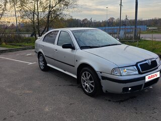 2001 Skoda Octavia I (A4) Рестайлинг, серебристый, 400000 рублей, вид 1