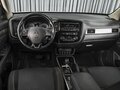 2017 Mitsubishi Outlander III Рестайлинг 2, белый, 1908000 рублей - вид 5