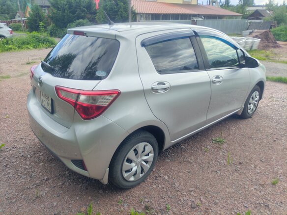 2019 Toyota Vitz III (XP130) Рестайлинг, серый, 860000 рублей - вид 5