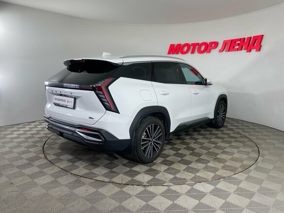 2024 Geely Atlas II, белый, 2995000 рублей - вид 4