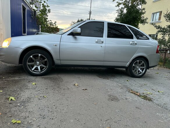 2009 Lada (ВАЗ) Priora I, серебристый, 375000 рублей - вид 11