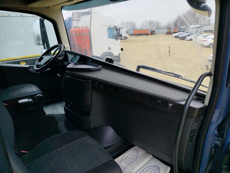 2020 Volvo FH, синий, 8018474 рублей, вид 5