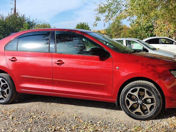 2014 Skoda Rapid I, пурпурный, 970000 рублей - вид 6
