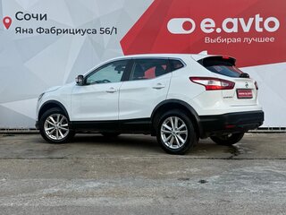 2018 Nissan Qashqai II, белый, 1900000 рублей, вид 4