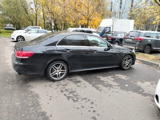 2015 Mercedes-Benz E-Класс 300 IV (W212, S212, C207) Рестайлинг, чёрный, 1950000 рублей, вид 2