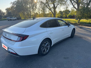 2020 Hyundai Sonata VIII (DN8), белый, 1800000 рублей, вид 3