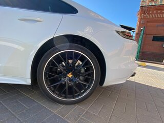 2018 Porsche Panamera 4S Executive II, белый, 7200000 рублей, вид 2