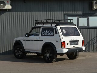 2010 Lada (ВАЗ) 2121 (4x4) I Рестайлинг, белый, 469999 рублей, вид 4