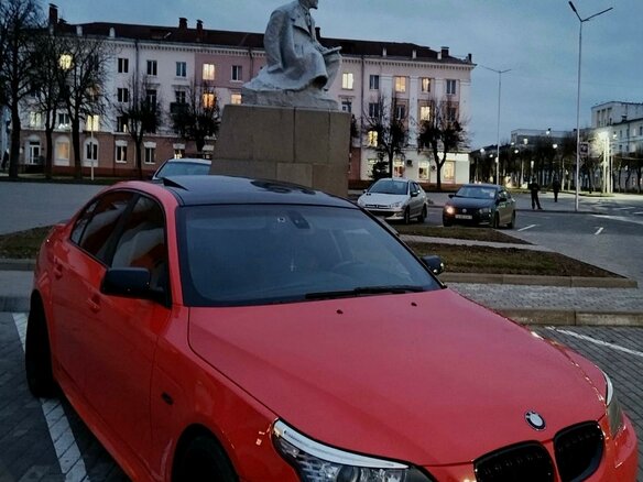 2003 BMW 5 серии 530i V (E60/E61), красный, 1150000 рублей - вид 1