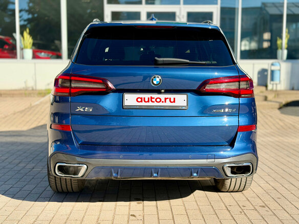 2020 BMW X5 30d IV (G05/G18), синий, 8249000 рублей - вид 5