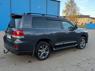 2016 Toyota Land Cruiser 200 Series Рестайлинг 2, серый, 5100000 рублей, вид 4