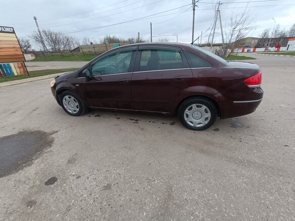 2011 Fiat Linea, пурпурный, 390000 рублей - вид 5