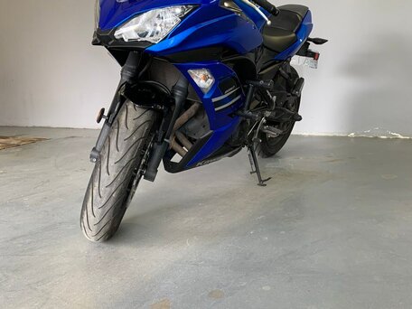 2018 Kawasaki Ninja 650, синий, 647800 рублей, вид 2