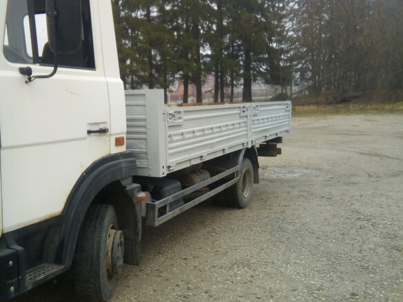 2010 МАЗ 4370, белый, 700000 рублей - вид 1