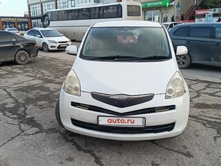 2009 Toyota Ractis I, белый, 750000 рублей, вид 2