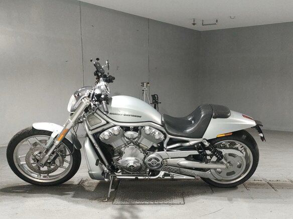 2011 Harley-Davidson Night Rod, серебристый, 922000 рублей - вид 1