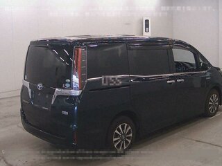 2018 Toyota Esquire I Рестайлинг, синий, 2460000 рублей, вид 3