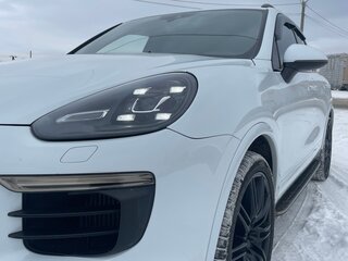 2014 Porsche Cayenne S II Рестайлинг (958), белый, 3300000 рублей, вид 4