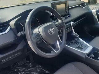 2021 Toyota RAV4 V (XA50), серый, 4075431 рублей, вид 3
