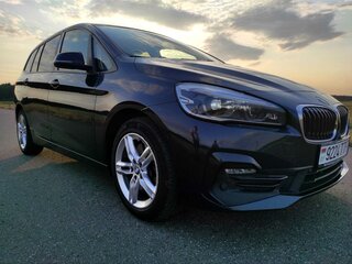 2018 BMW 2 серии Gran Tourer Gran Tourer 220d F46 Рестайлинг, синий, 1899999 рублей, вид 3