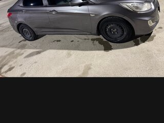 2011 Hyundai Solaris I, серый, 720000 рублей, вид 3