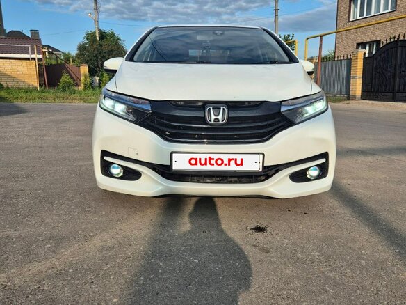 2015 Honda Shuttle II, белый, 900000 рублей