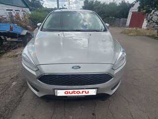 2016 Ford Focus III Рестайлинг, серебристый, 1100000 рублей, вид 2