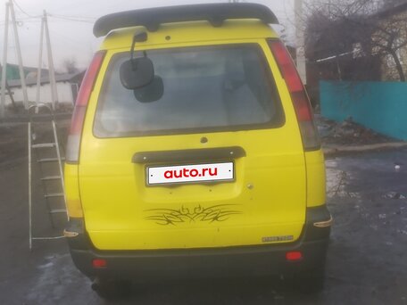 2002 Toyota TownAce, жёлтый, 440000 рублей, вид 3