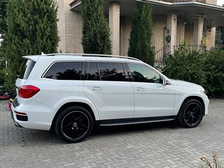 2015 Mercedes-Benz GL-Класс 500 II (X166), белый, 4500000 рублей, вид 4