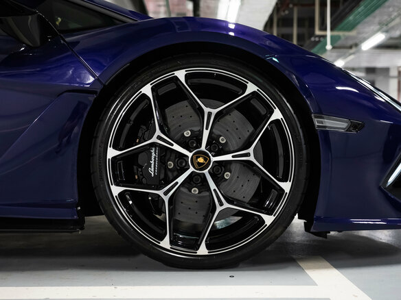 2026 Lamborghini Revuelto, фиолетовый, 74900000 рублей - вид 9