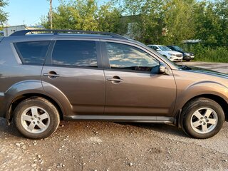 2010 Mitsubishi Outlander II Рестайлинг, коричневый, 1159000 рублей, вид 5