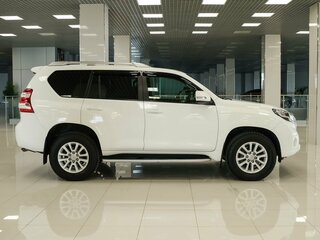 2014 Toyota Land Cruiser Prado 150 Series Рестайлинг 1, белый, 2770000 рублей, вид 5