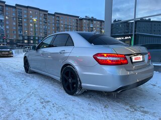 2012 Mercedes-Benz E-Класс 200 7G-Tronic IV (W212, S212, C207), серебристый, 1750000 рублей, вид 4