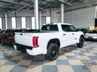 2021 Toyota Tundra CrewMax III, белый, 7579000 рублей, вид 5