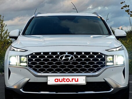2021 Hyundai Santa Fe IV Рестайлинг, белый, 3550000 рублей, вид 1