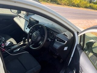 2021 Toyota Corolla XII (E210), белый, 1750000 рублей, вид 5