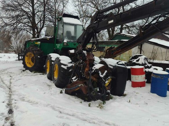 1996 Timberjack 1270B, зелёный, 2000000 рублей - вид 1