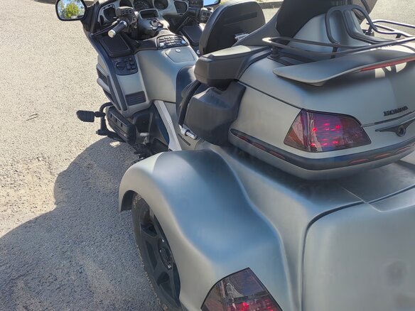 2005 Honda GL 1800 Gold Wing, серый, 2200000 рублей - вид 9