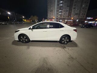 2014 Toyota Corolla XI (E160, E170, E180), белый, 1150000 рублей, вид 4