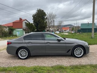 2020 BMW 5 серии 530i VII (G30/G31/G38) Рестайлинг, серый, 4380000 рублей, вид 3