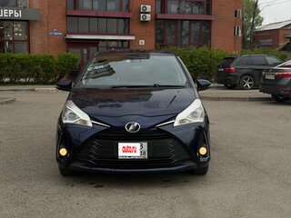 2019 Toyota Vitz III (XP130) Рестайлинг 2, синий, 920000 рублей, вид 5