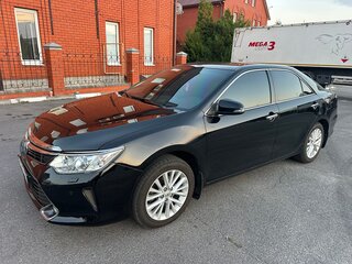 2015 Toyota Camry VII (XV50) Рестайлинг, чёрный, 1999999 рублей, вид 5