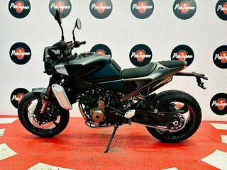 2026 Husqvarna Svartpilen 801, чёрный, 1350000 рублей, вид 4
