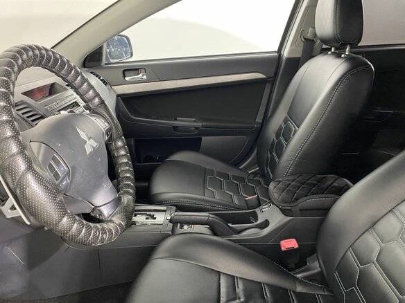 2008 Mitsubishi Lancer X, серый, 600000 рублей - вид 21