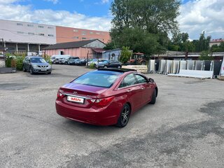 2012 Hyundai Sonata VI (YF), красный, 900000 рублей, вид 4