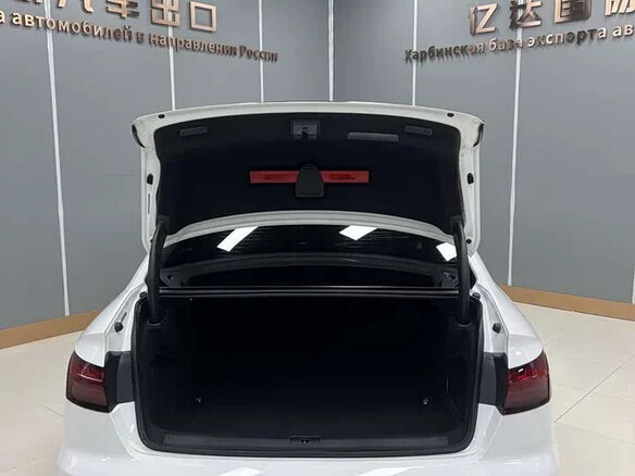 2022 Audi A4 35 TFSI V (B9) Рестайлинг, белый, 2300000 рублей - вид 13